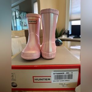 Hunter boots in great condition walker size 6 for sale.
